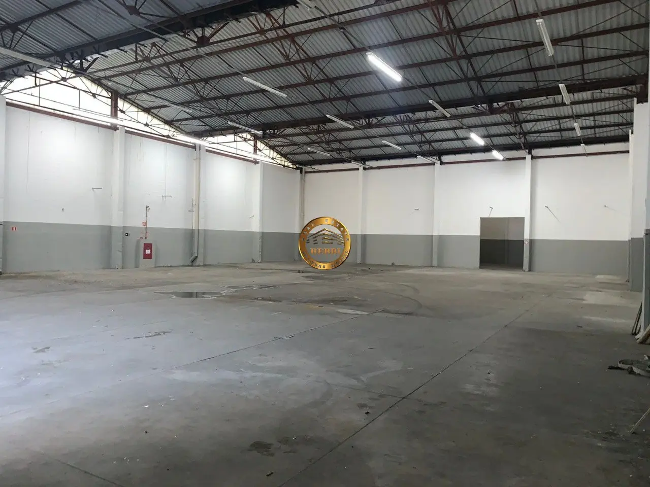 Foto 2 de 23 — Galpão Industrial 2.000 m² — Eldorado, Diadema