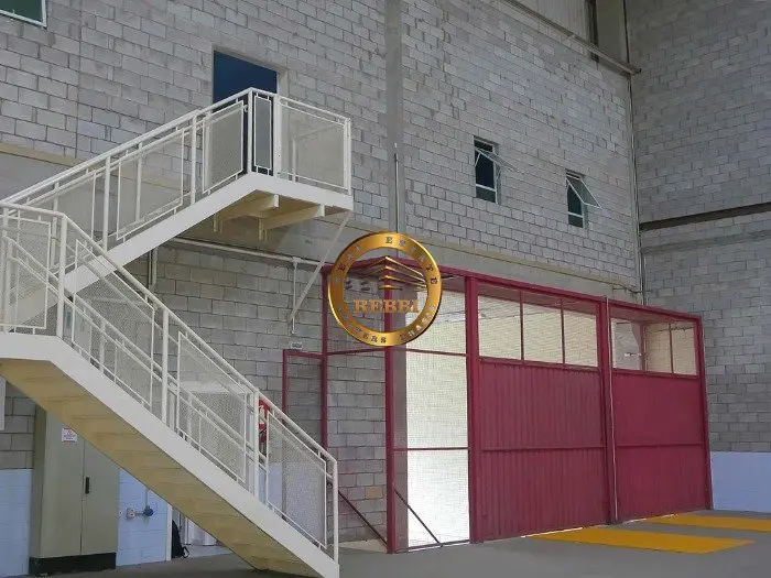 Foto 2 de 5 — Galpão Industrial 1.790 m² para locação — Itaqui, Itapevi