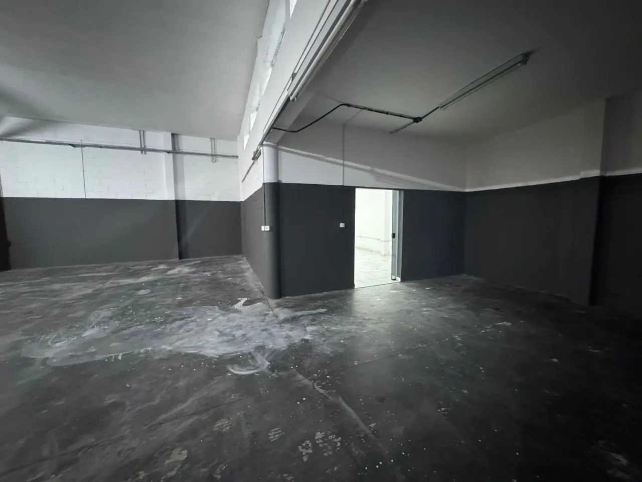 Foto 5 de 8 — Galpão Industrial 839 m² para Locação — Nova Petrópolis, São Bernardo do Campo