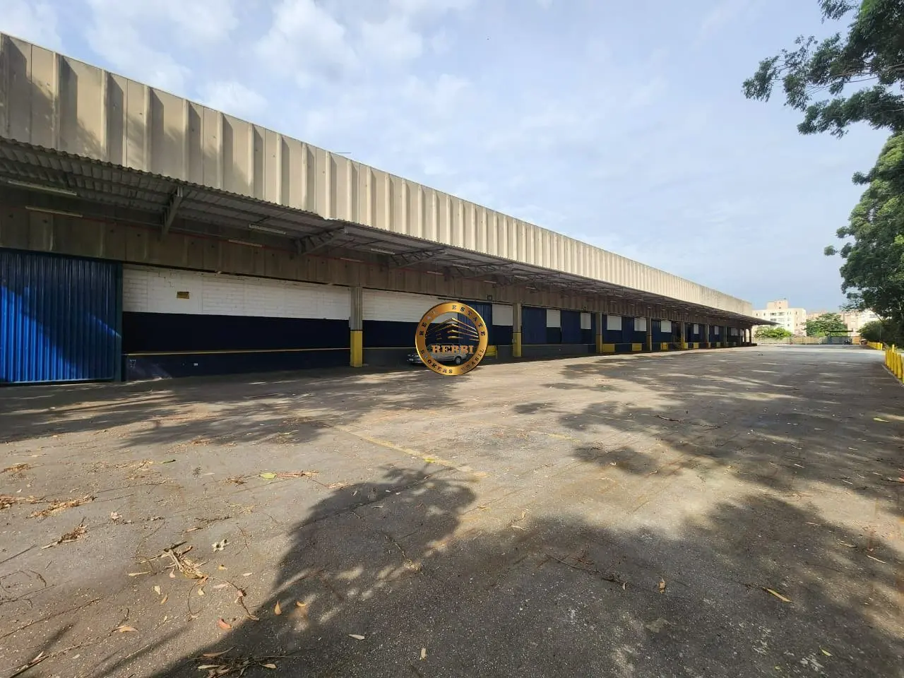 Foto 2 de 18 — Galpão Industrial em Condomínio 40.000 m² para locação — Jardim Utinga, Santo André