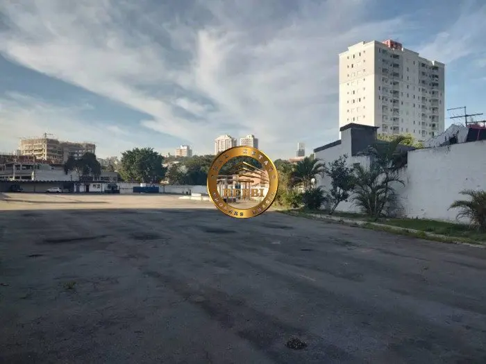 Terreno Industrial 7.027 m² com Benfeitorias — Parque das Nações, Santo André