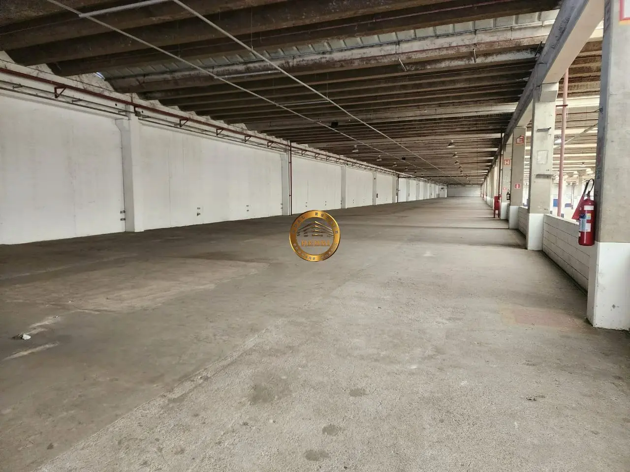 Foto 4 de 18 — Galpão Industrial em Condomínio 40.000 m² para locação — Jardim Utinga, Santo André