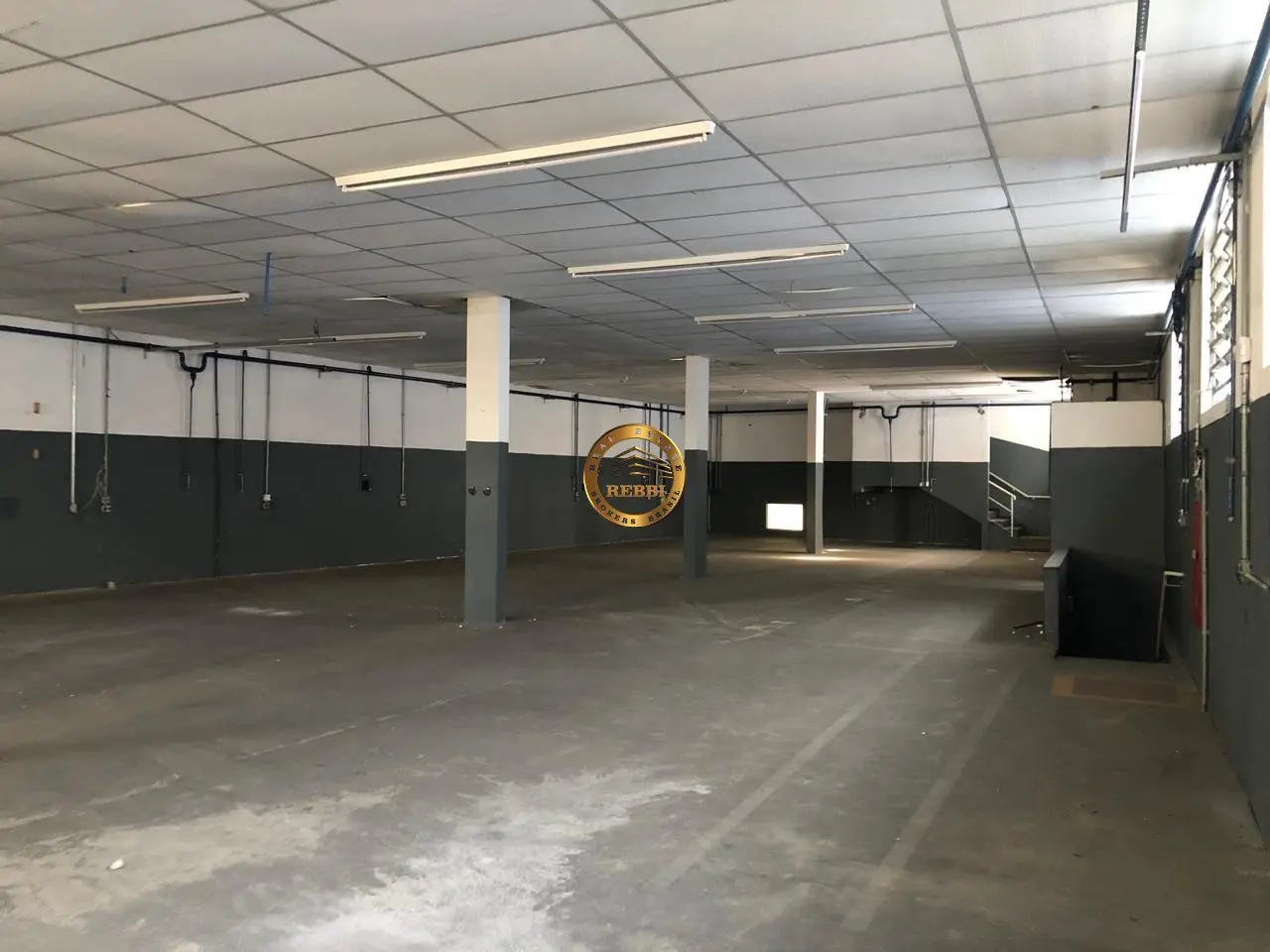 Foto 1 de 8 — Galpão Industrial 1.045 m² para locação — Canhema, Diadema