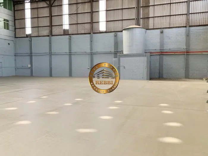 Galpão Industrial 1.394 m² à Venda, com Renda — Vila Nogueira, Diadema