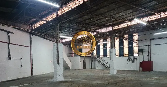 Galpão Industrial 1.800 m² para Venda e Locação — Vila Nogueira, Diadema