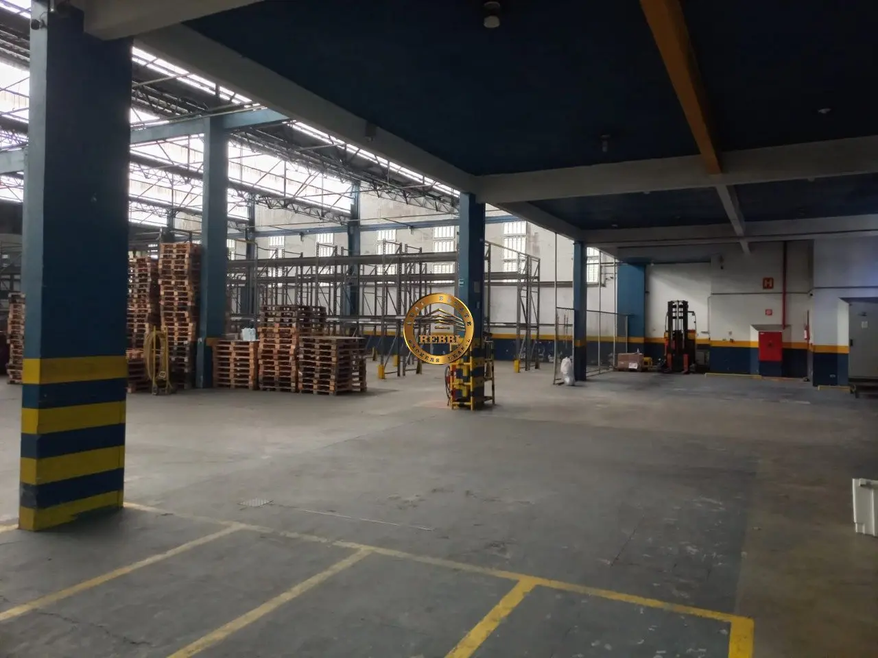 Foto 2 de 6 — Galpão Industrial 3.890 m² à venda — Taboão, São Bernardo do Campo