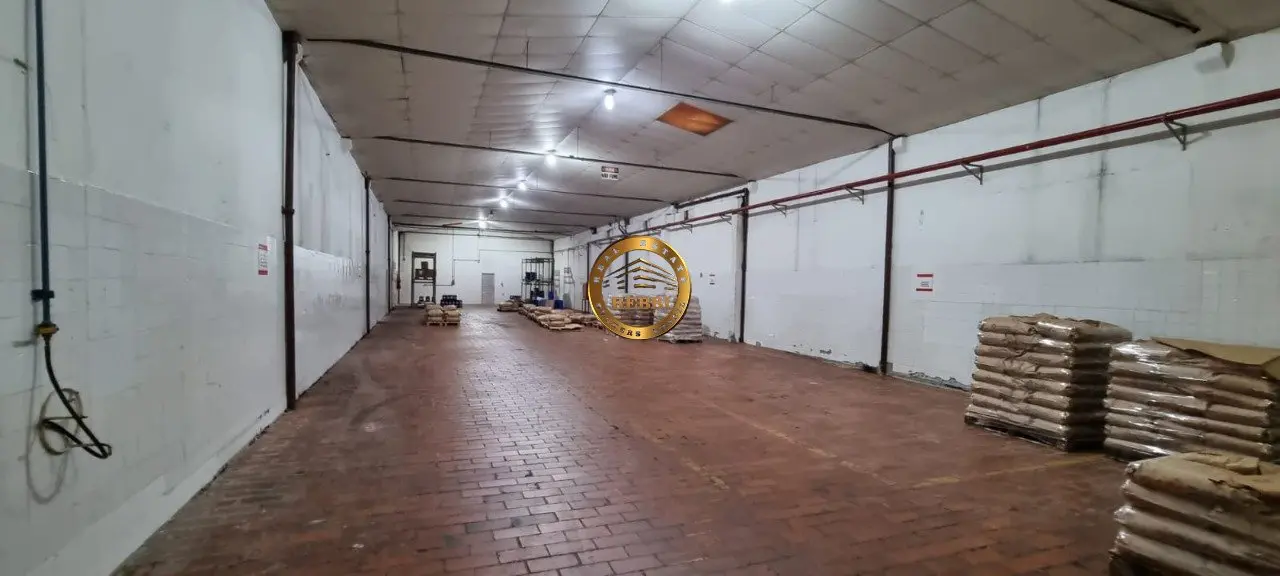 Galpão Industrial 2.643 m² — Casa Grande, Diadema