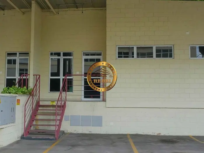 Foto 4 de 5 — Galpão Industrial 1.790 m² para locação — Itaqui, Itapevi