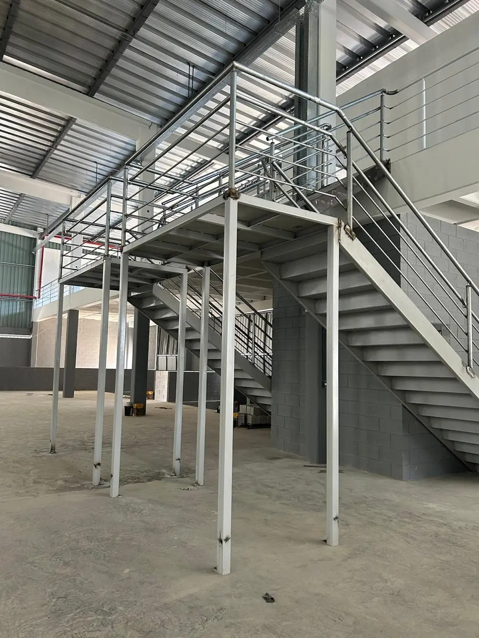 Foto 2 de 10 — Barracão 1.400 m² — São José dos Pinhais