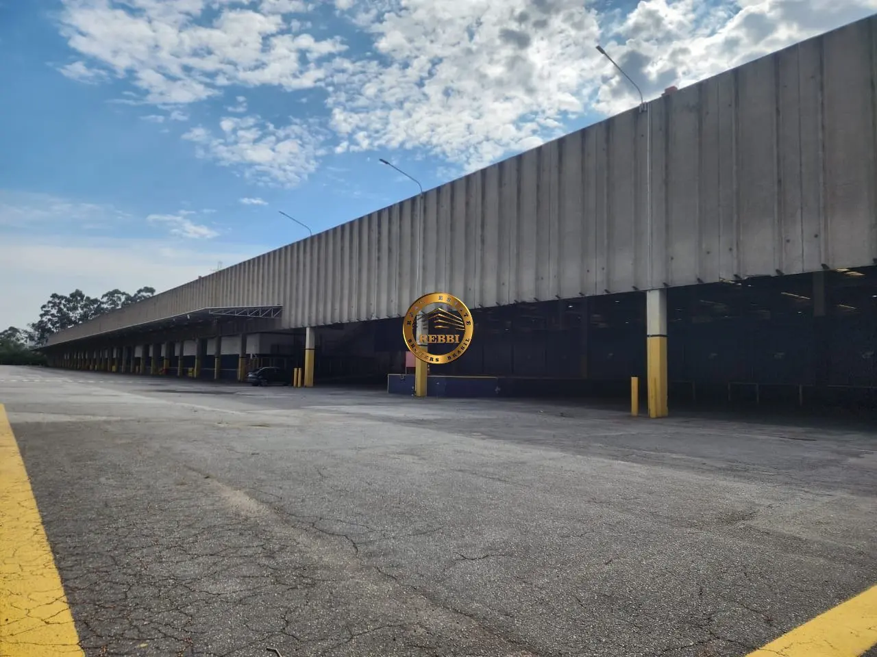Foto 2 de 18 — Galpão Industrial 40.371 m² para locação — Jardim Utinga, Santo André