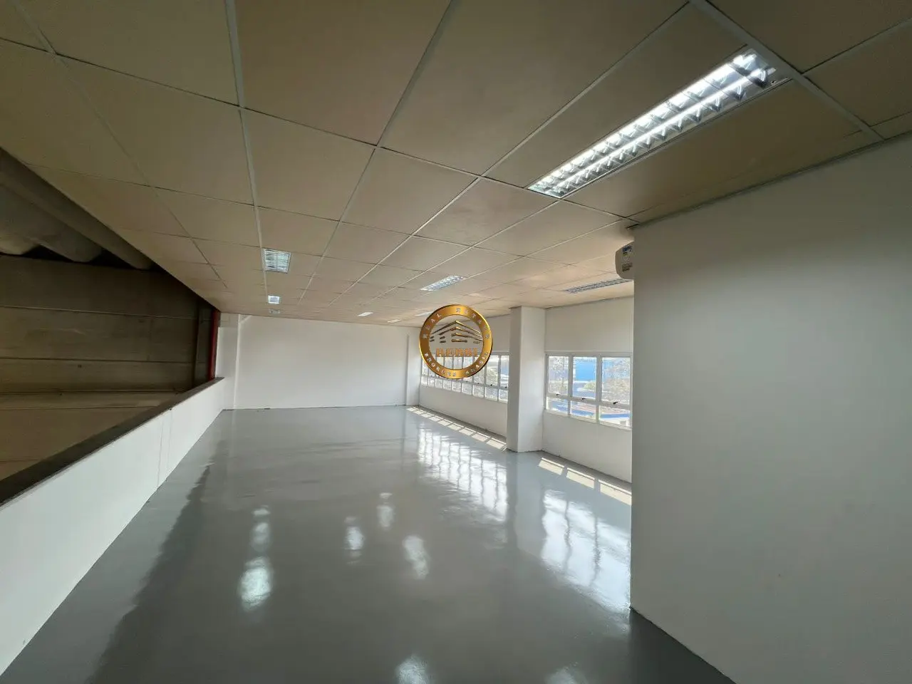 Foto 4 de 7 — Galpão Industrial 905 m² para locação — Casa Grande, Diadema