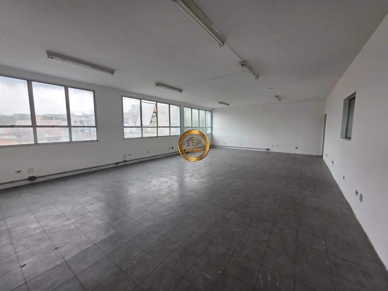 Foto 5 de 16 — Galpão Industrial 1.750 m² para locação — Campanário, Diadema