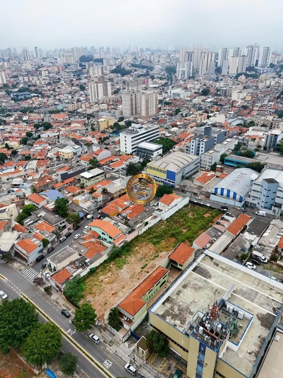 Foto 2 de 8 — Terreno Comercial 2.600 m² — Osvaldo Cruz, São Caetano do Sul