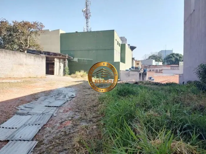 Foto 3 de 5 — Terreno 648 m² para locação — Jardim Utinga, Santo André